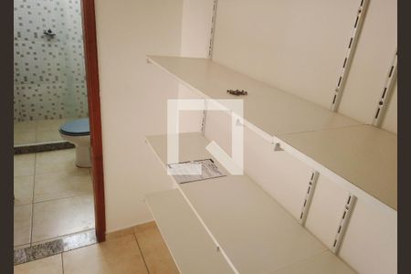 Casa de condomínio para alugar com 140m², 4 quartos e 1 vaga Casa de condomínio para alugar com 140m², 4 quartos e 1 vagaCloset da Suíte 1