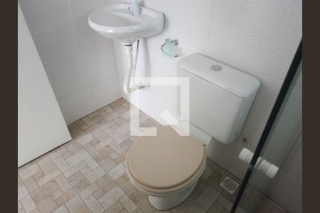 Casa de condomínio para alugar com 140m², 4 quartos e 1 vaga Casa de condomínio para alugar com 140m², 4 quartos e 1 vagaBanheiro da Suíte 2