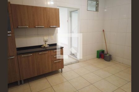 Casa de condomínio para alugar com 140m², 4 quartos e 1 vaga Casa de condomínio para alugar com 140m², 4 quartos e 1 vagaCozinha