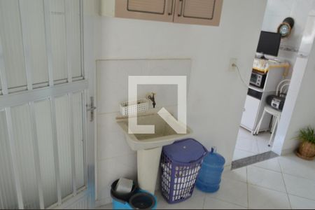 Casa de condomínio à venda com 100m², 3 quartos e sem vagaÁrea de Serviço 