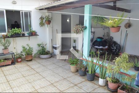 Casa de condomínio à venda com 100m², 3 quartos e sem vagaTerraço