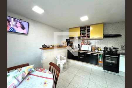 Casa à venda com 120m², 2 quartos e 1 vaga Casa à venda com 120m², 2 quartos e 1 vagaCozinha