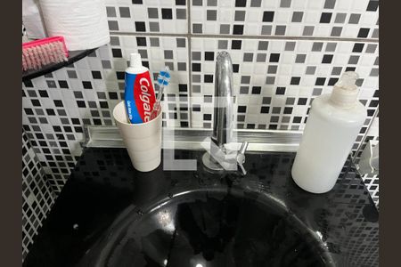 Casa à venda com 120m², 2 quartos e 1 vaga Casa à venda com 120m², 2 quartos e 1 vagaBanheiro da Suíte 1