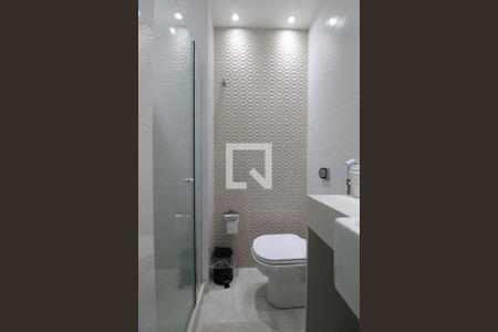 Apartamento para alugar com 82m², 3 quartos e 1 vaga Apartamento para alugar com 82m², 3 quartos e 1 vagaBanheiro social