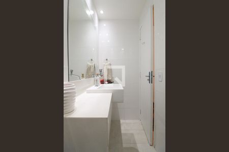 Apartamento para alugar com 82m², 3 quartos e 1 vaga Apartamento para alugar com 82m², 3 quartos e 1 vagaBanheiro social