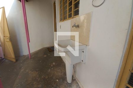 Casa à venda com 140m², 4 quartos e 2 vagas Casa à venda com 140m², 4 quartos e 2 vagasÁrea de Serviço