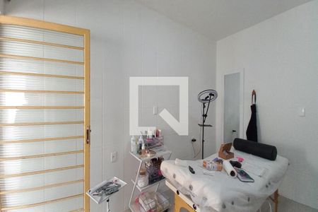 Casa à venda com 140m², 4 quartos e 2 vagas Casa à venda com 140m², 4 quartos e 2 vagasCozinha