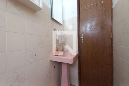 Casa à venda com 140m², 4 quartos e 2 vagas Casa à venda com 140m², 4 quartos e 2 vagasBanheiro