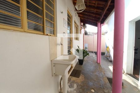 Casa à venda com 140m², 4 quartos e 2 vagas Casa à venda com 140m², 4 quartos e 2 vagasÁrea de Serviço