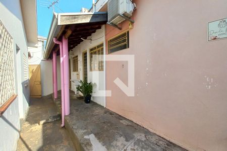 Casa à venda com 140m², 4 quartos e 2 vagas Casa à venda com 140m², 4 quartos e 2 vagasQuintal