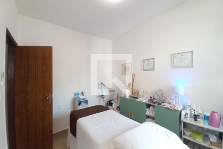 Casa à venda com 140m², 4 quartos e 2 vagas Casa à venda com 140m², 4 quartos e 2 vagasQuarto 4