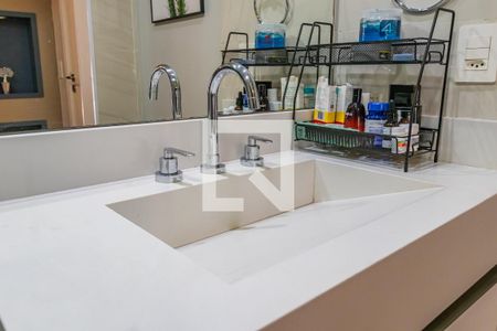 Apartamento à venda com 105m², 2 quartos e 2 vagasBanheiro da Suíte 2