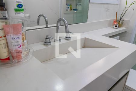 Apartamento à venda com 105m², 2 quartos e 2 vagasBanheiro da Suíte 1