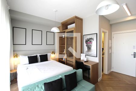 Sala/Quarto de kitnet/studio à venda com 1 quarto, 35m² em Indianópolis, São Paulo
