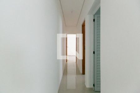 Corredor de apartamento para alugar com 2 quartos, 70m² em Cidade Líder, São Paulo