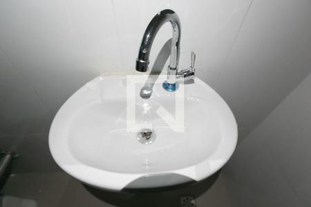 Apartamento para alugar com 70m², 2 quartos e 1 vagaDetalhe banheiro