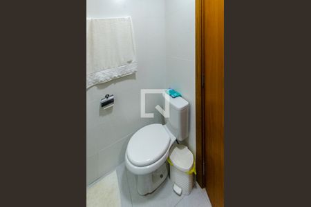 Casa de condomínio à venda com 123m², 2 quartos e 2 vagasBanheiro da Suíte