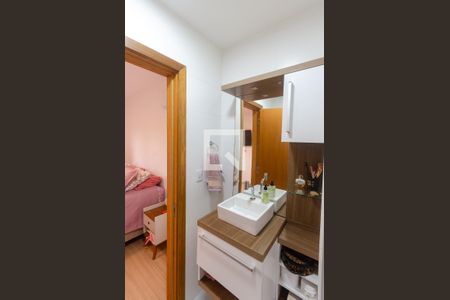 Casa de condomínio à venda com 123m², 2 quartos e 2 vagasBanheiro da Suíte