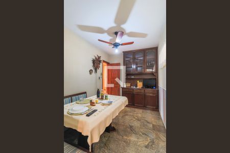 Apartamento à venda com 170m², 4 quartos e 2 vagasCopa