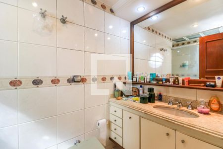 Apartamento à venda com 170m², 4 quartos e 2 vagasBanheiro da Suíte