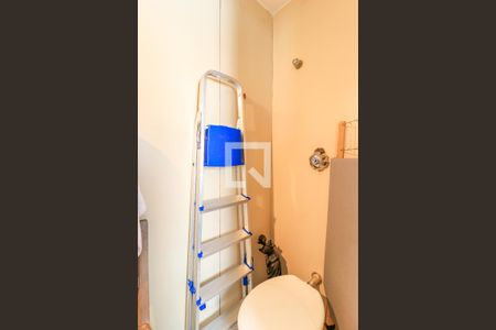 Apartamento à venda com 170m², 4 quartos e 2 vagasBanheiro de Serviço