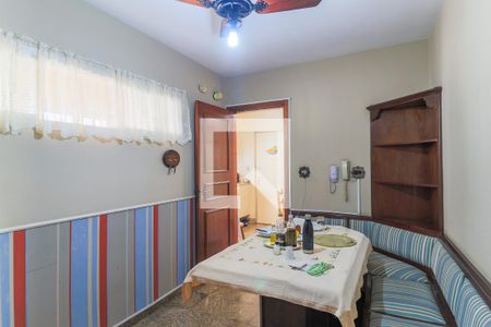 Apartamento à venda com 170m², 4 quartos e 2 vagasCopa