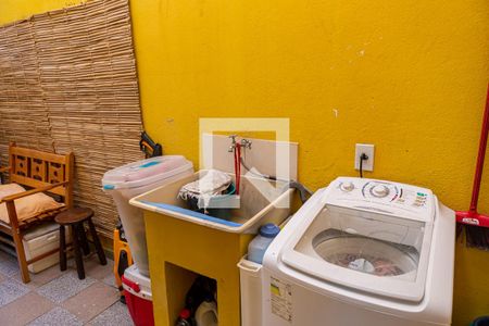 Casa à venda com 76m², 3 quartos e 2 vagas Casa à venda com 76m², 3 quartos e 2 vagasÁrea de Serviço