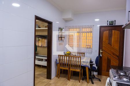 Casa à venda com 76m², 3 quartos e 2 vagas Casa à venda com 76m², 3 quartos e 2 vagasCozinha