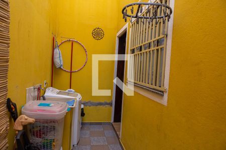 Casa à venda com 76m², 3 quartos e 2 vagas Casa à venda com 76m², 3 quartos e 2 vagasÁrea de Serviço