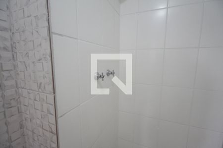 Banheiro de apartamento para alugar com 2 quartos, 45m² em Vila Esperança, São Paulo
