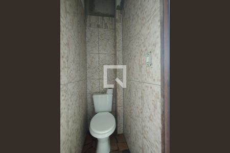 Casa de condomínio à venda com 250m², 4 quartos e 2 vagasPiscina - Banheiro