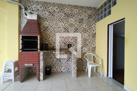 Casa de condomínio à venda com 250m², 4 quartos e 2 vagasChurrasqueira
