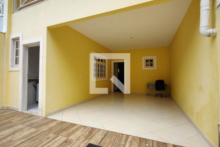 Casa de condomínio à venda com 250m², 4 quartos e 2 vagasGaragem