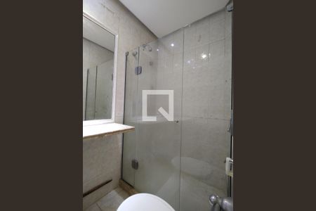 Casa de condomínio à venda com 250m², 4 quartos e 2 vagasBanheiro Social