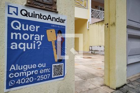 Casa de condomínio à venda com 250m², 4 quartos e 2 vagasÁrea comum - Playground
