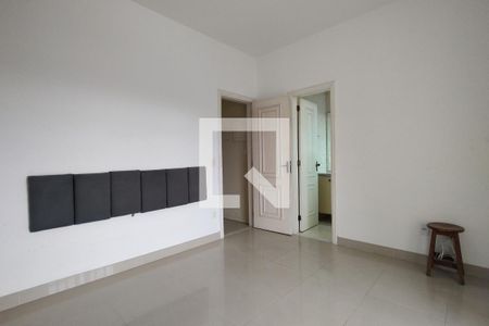 Casa de condomínio à venda com 250m², 4 quartos e 2 vagasQuarto 2 - Suíte