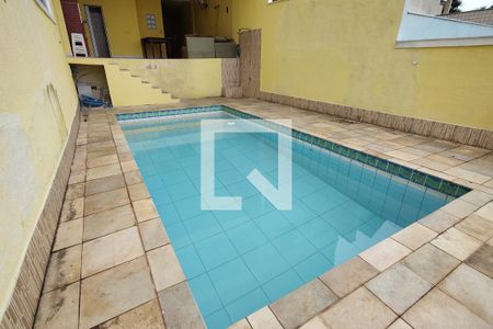 Casa de condomínio à venda com 250m², 4 quartos e 2 vagasPiscina