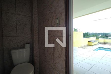 Casa de condomínio à venda com 250m², 4 quartos e 2 vagasPiscina - Banheiro