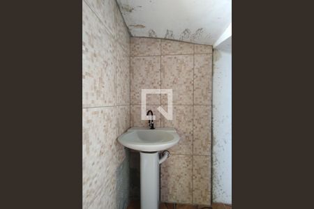 Casa de condomínio à venda com 250m², 4 quartos e 2 vagasPiscina - Banheiro