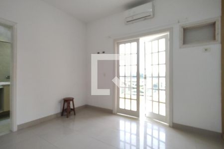 Casa de condomínio à venda com 250m², 4 quartos e 2 vagasQuarto 2 - Suíte