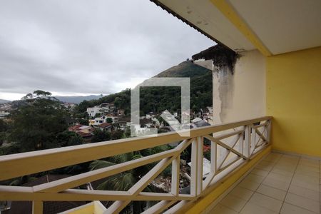 Casa de condomínio à venda com 250m², 4 quartos e 2 vagasVaranda