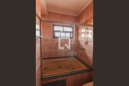 Casa à venda com 260m², 4 quartos e 3 vagasSuíte