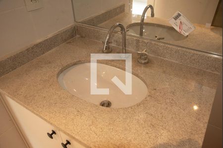 Studio para alugar com 28m², 1 quarto e sem vaga Studio para alugar com 28m², 1 quarto e sem vagaBanheiro