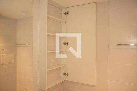 Studio para alugar com 28m², 1 quarto e sem vaga Studio para alugar com 28m², 1 quarto e sem vagaBanheiro