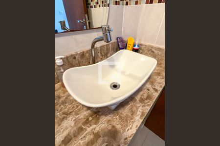 Casa à venda com 270m², 2 quartos e 3 vagasLavabo