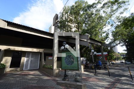 Apartamento para alugar com 60m², 2 quartos e 1 vagaFachada e portaria