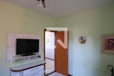 Casa à venda com 409m², 4 quartos e 4 vagas Casa à venda com 409m², 4 quartos e 4 vagasQuarto 2