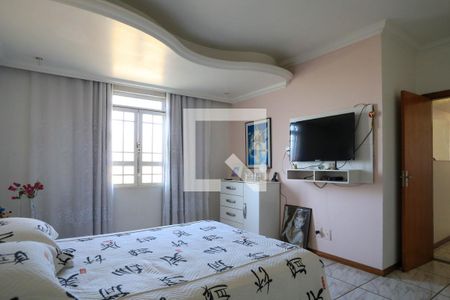 Casa à venda com 409m², 4 quartos e 4 vagas Casa à venda com 409m², 4 quartos e 4 vagasSuíte