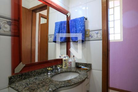 Casa à venda com 409m², 4 quartos e 4 vagas Casa à venda com 409m², 4 quartos e 4 vagasBanheiro 2