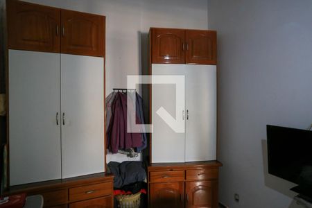 Casa à venda com 409m², 4 quartos e 4 vagas Casa à venda com 409m², 4 quartos e 4 vagasQuarto casa 2